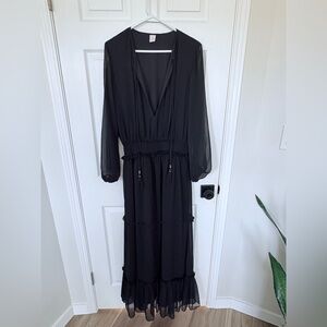 Black Long Sleeve V-Neck Maxi Dress